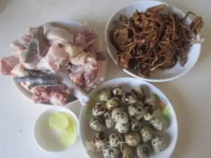 Make Tea mushrooms, quail eggs, chicken soup step 0
