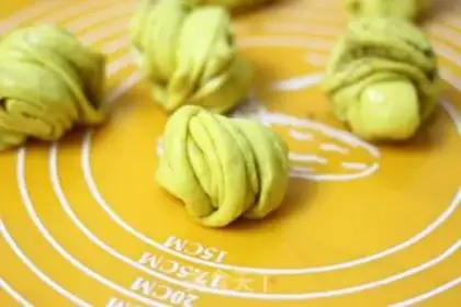 Make Pumpkin pretzels step 8