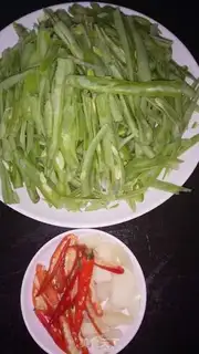 Make Dry-dipede beans step 0