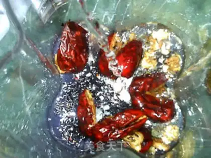 Make walnuts, red date step 4
