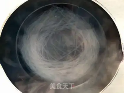 Make A soybean sprouts fan step 2