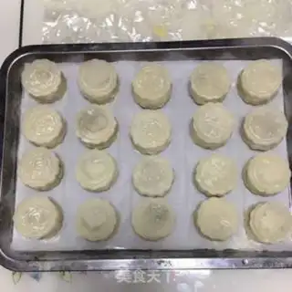 Make Ice mooncake step 14