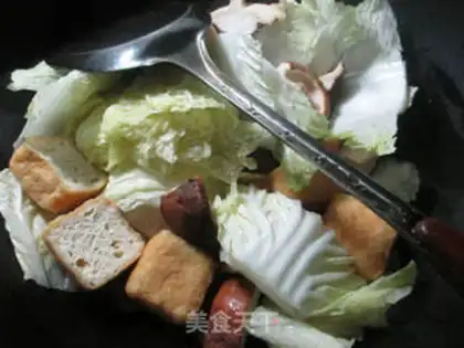 Make Soybean mushroom cabbage step 3