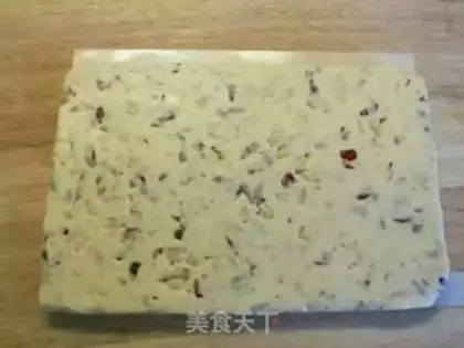 Make Cow Rolling Sugar step 1