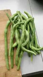Make Fry four season beans step 0
