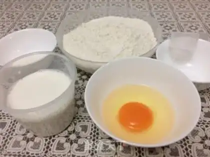 Make caterpillar potato bread step 0