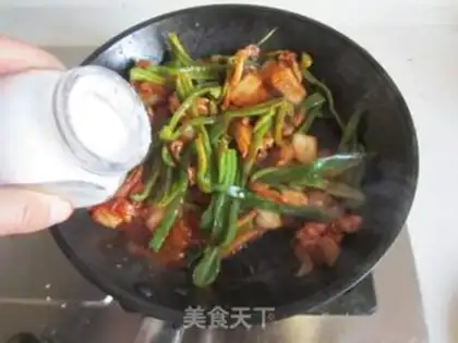 Make Hot cabbage makes meat step 5