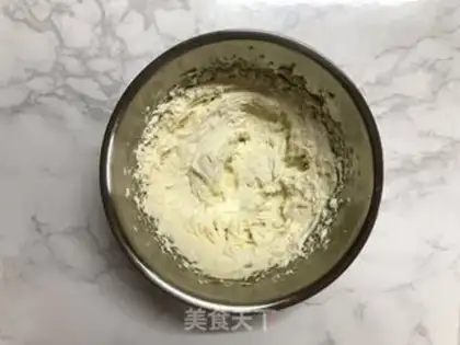 Make Cold Pine Cracker step 1