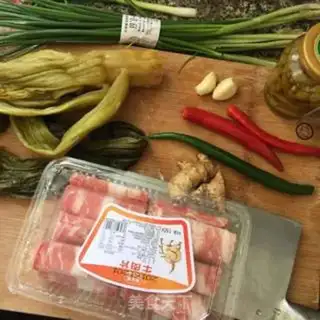 Make Sour soup, fat cow step 0