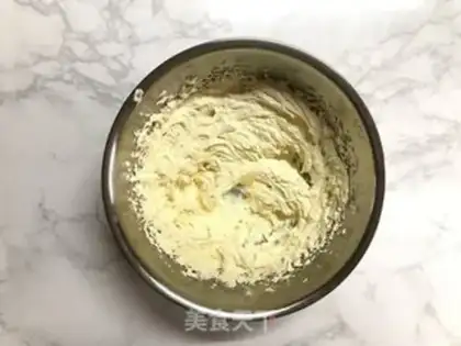 Make Cold Pine Cracker step 2