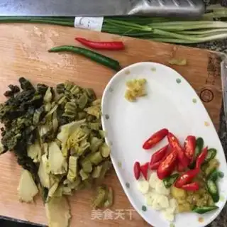 Make Sour soup, fat cow step 1