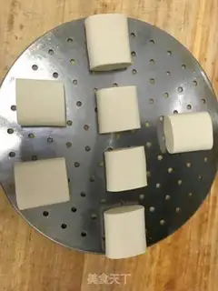 Make Old-faced bun making methods step 4