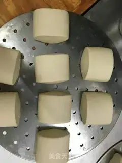 Make Old-faced bun making methods step 5