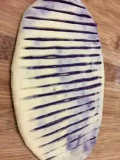 Make caterpillar potato bread step 8