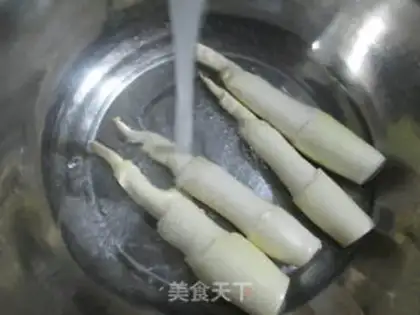 Make The water is burning and white step 1