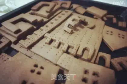 Make Gingerbread house step 23