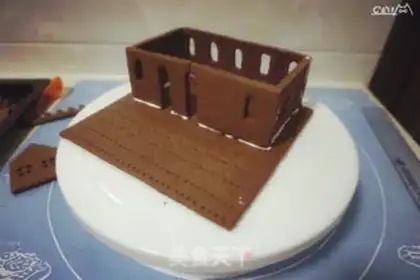 Make Gingerbread house step 26