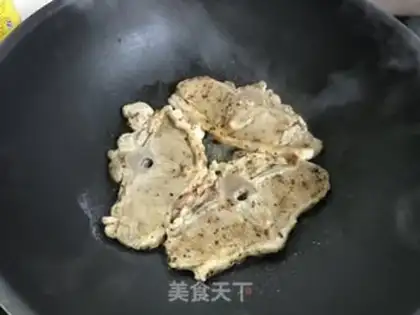 Make Fried black pepper lamb butterflies step 5