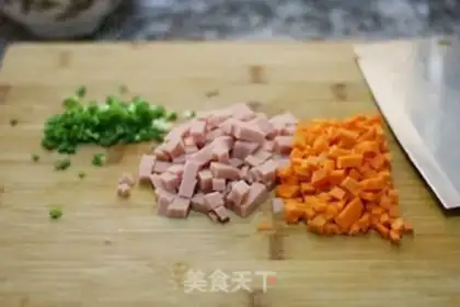 Make Eggs and rice step 1