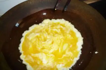 Make Eggs and rice step 2