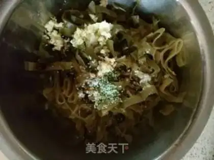 Make The garlic ribbon step 1