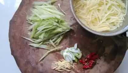 Make Celery with potatoes step 2