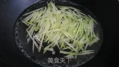 Make Celery with potatoes step 3