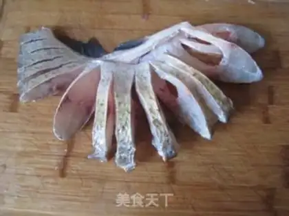 Make Open the mackerel step 1