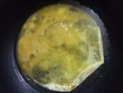 Make Scrambled eggs step 3