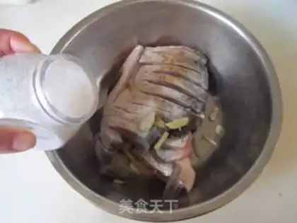 Make Open the mackerel step 2
