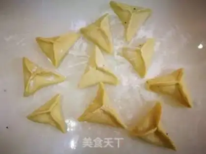 Make Sesame Sugar Triangle step 8
