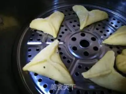 Make Sesame Sugar Triangle step 9