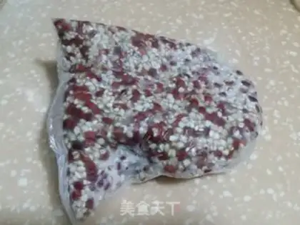 Make ♪ ♪ ♪ Rice, red beans ♪ step 1