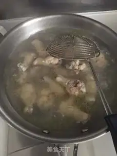 Make Red-burned chicken legs step 0