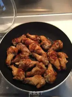 Make Red-burned chicken legs step 4