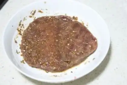 Make Black pepper steak step 2