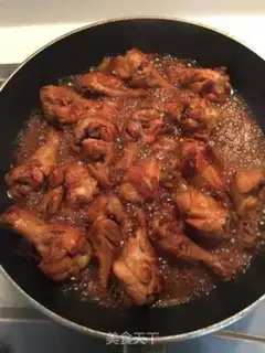 Make Red-burned chicken legs step 7