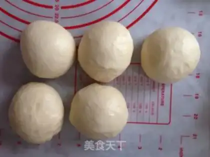 Make Light cream bread step 3