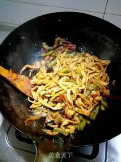 Make Beijing noodles step 1