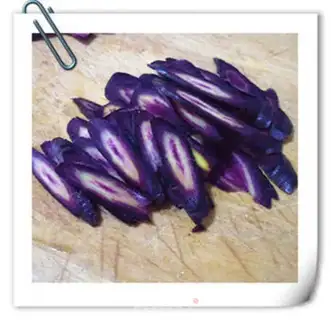 Make A little purple carrot step 1