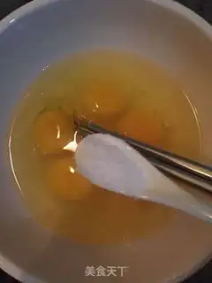 Make Three-coloured fried rice step 1