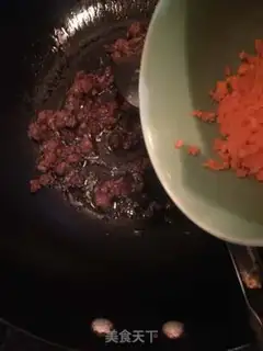 Make Three-coloured fried rice step 3