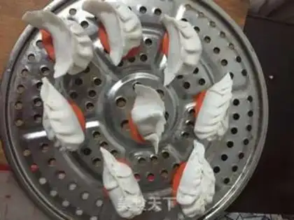 Make Three crystal shrimp dumplings step 10