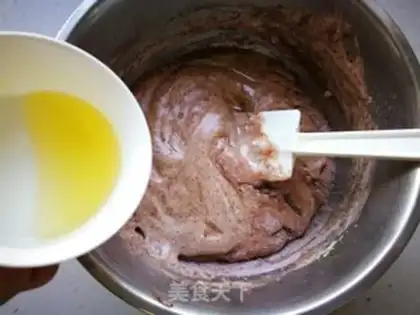 Make Sweet chocolate cream cake step 6