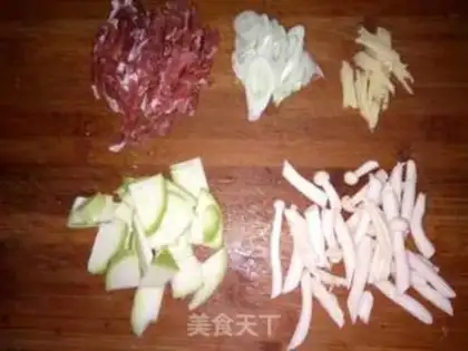 Make Seafood mushroom soup step 1