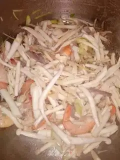Make Seafood mushroom soup step 3