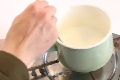 Make Cotton candy chocolate step 1