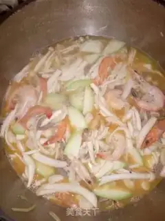 Make Seafood mushroom soup step 4