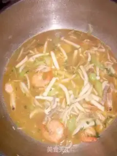 Make Seafood mushroom soup step 5