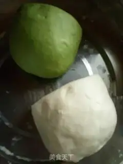 Make Double-coloured lamb celery step 1